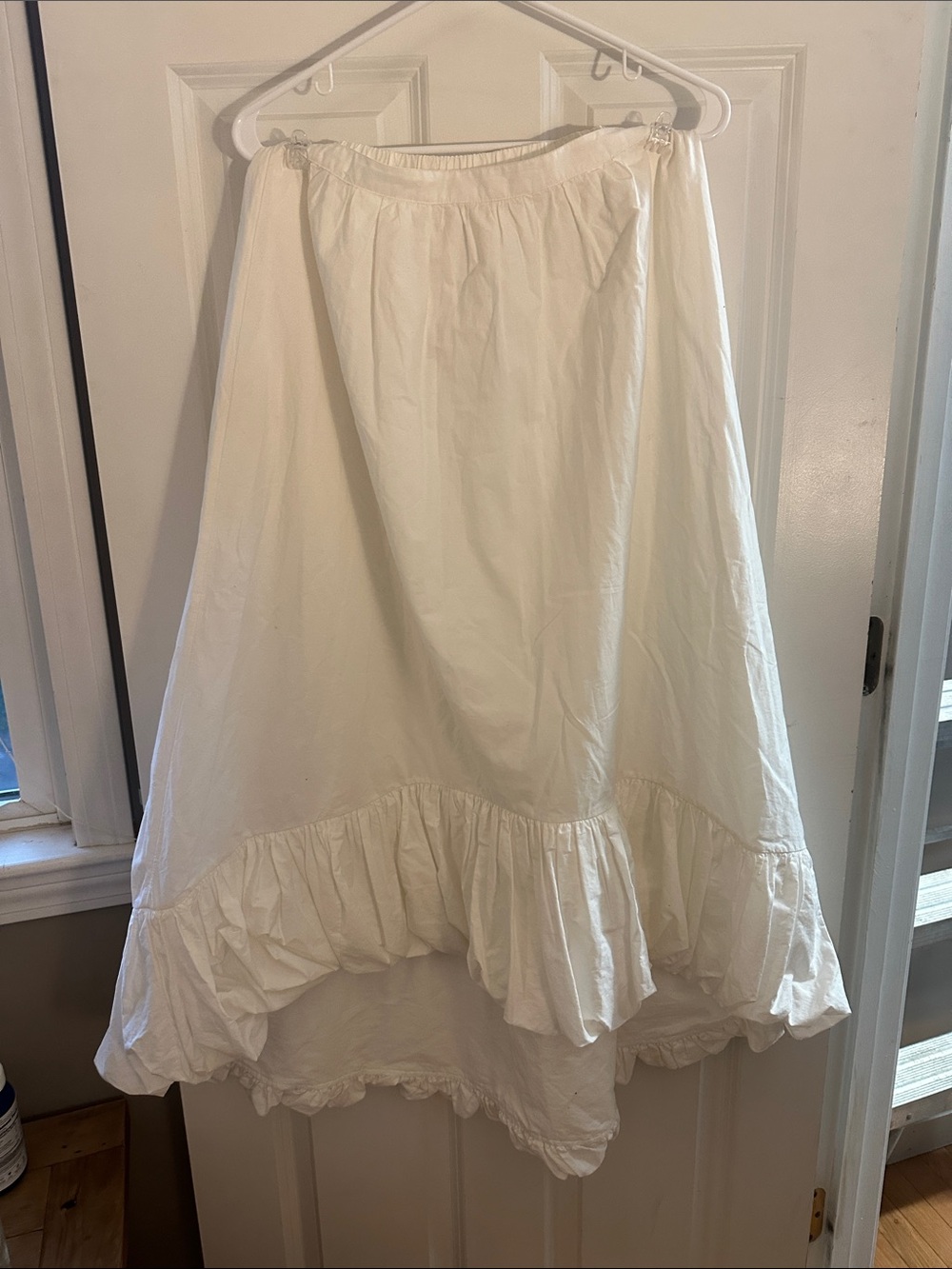 Anthropologie Cream High-Low Ruffled Hem Skirt